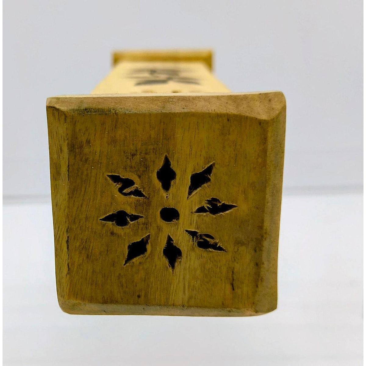 Hand-Carved Wooden Incense Tower with Leaf and Lattice Design for Incense Sticks - Danisak