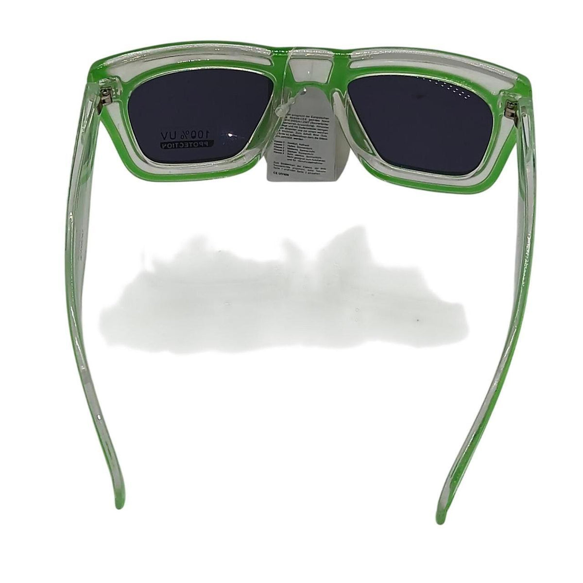 Green sunglasses with a retro vibe - Danisak