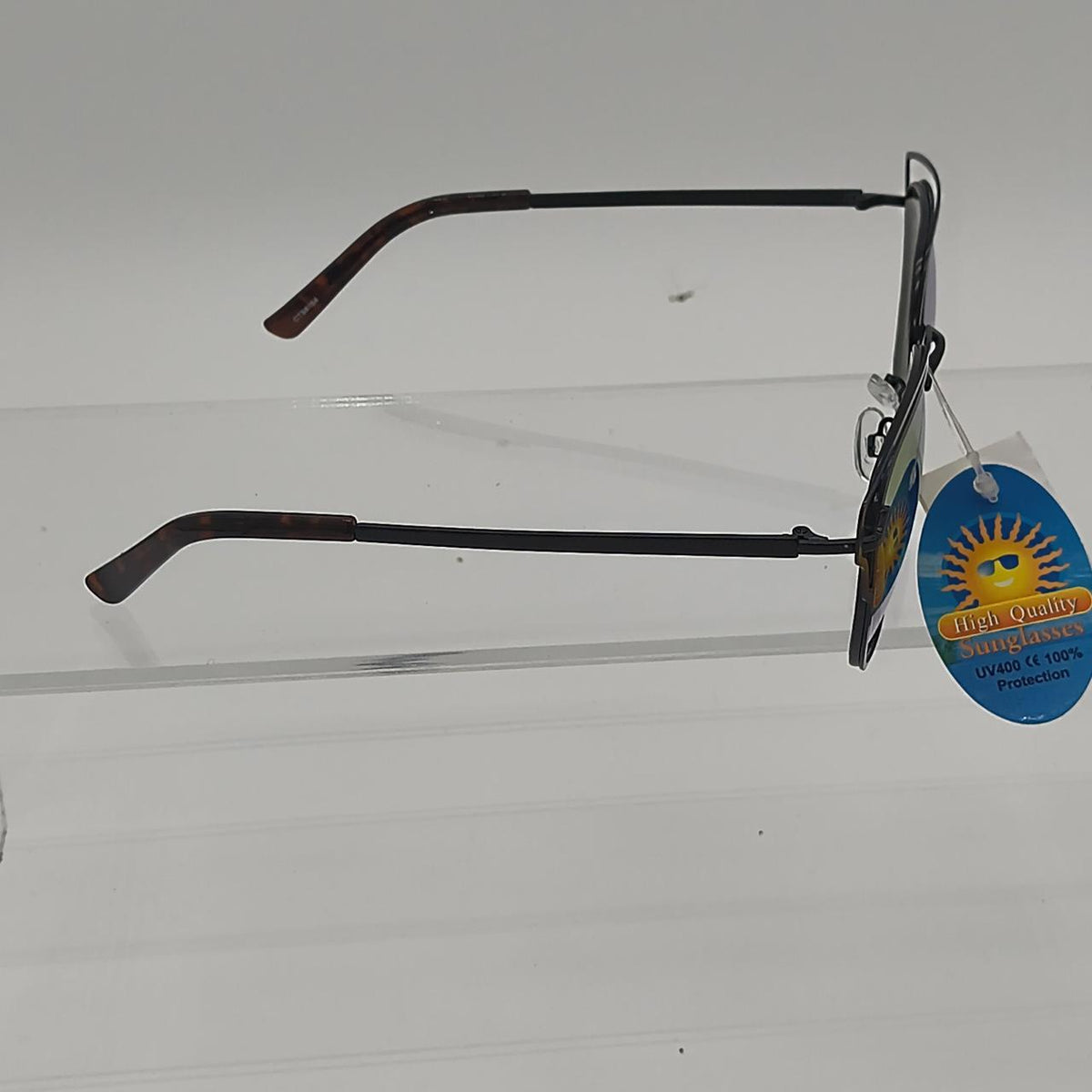 #117   Black & yellow reflective sunglasses with a retro vibe #retro #reflective - Danisak