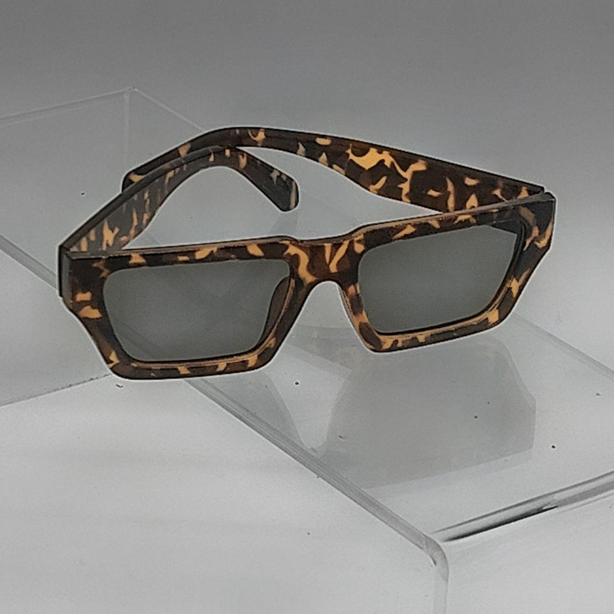 Chunky Tortoise Shell Geometric Sunglasses | Retro Indie Square Shades - Danisak