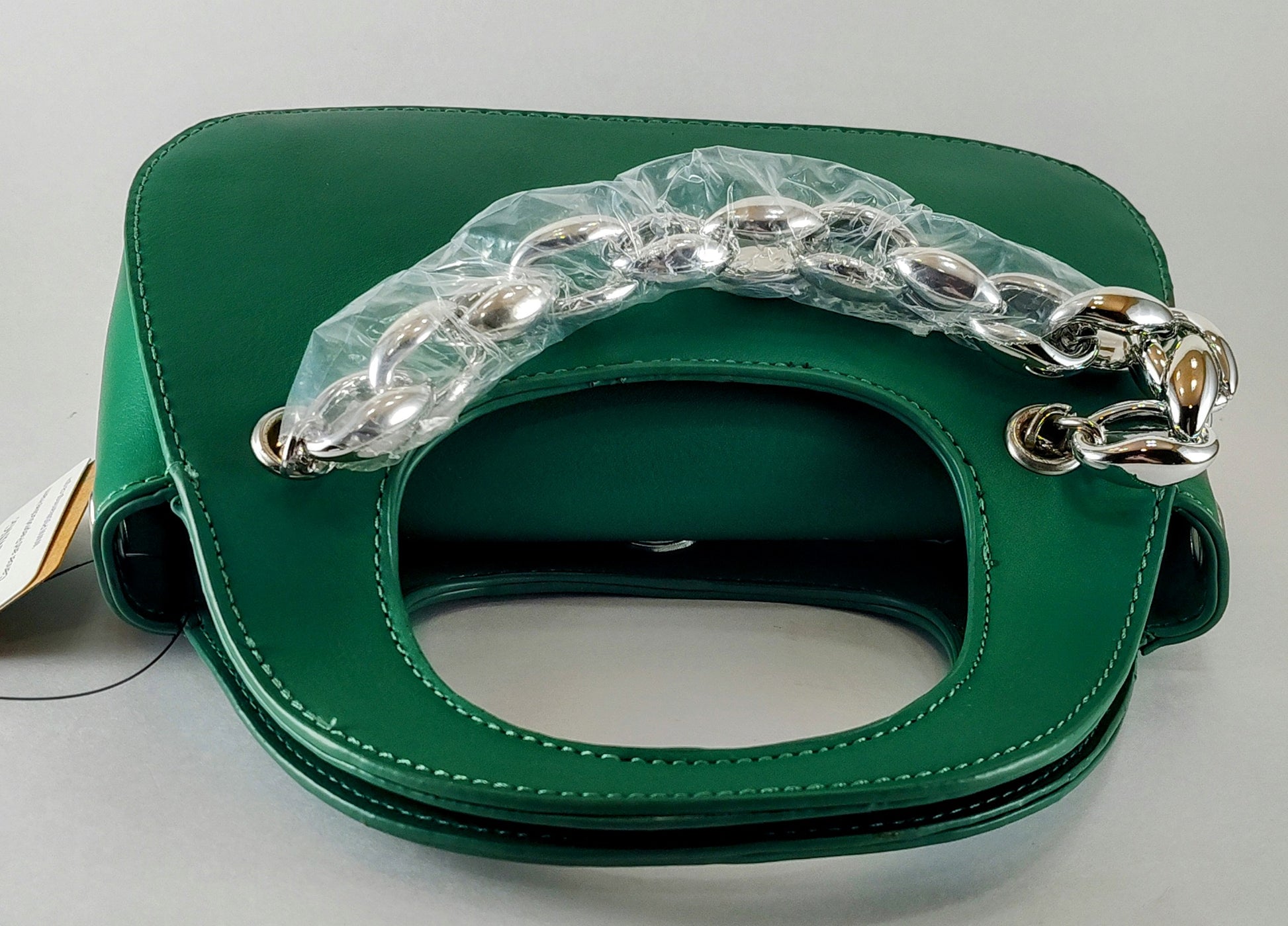 Vibrant Green Faux Leather Chain Crossbody Bag – Chic & Stylish P 126 - Danisak