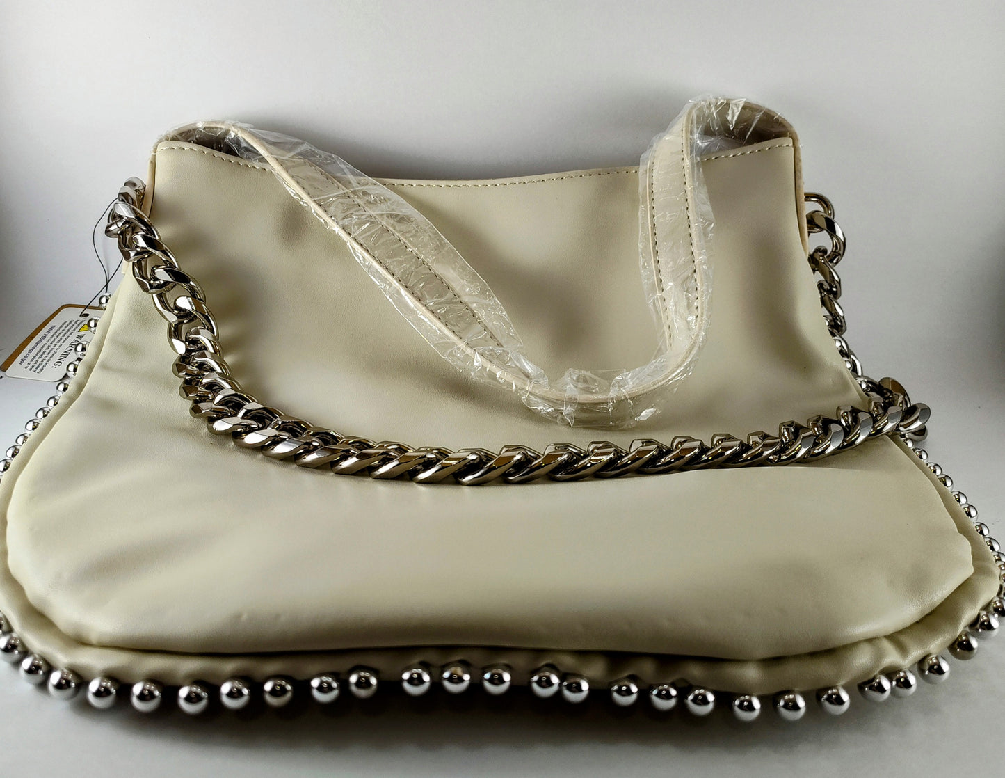 Ivory Faux Leather Chain Strap Shoulder Clutch – Elegant & Versatile P 129